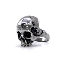 Load image into Gallery viewer, MYSTICUM LUNA | Hel Skull Ring | Stainless Steel - LONDØNWORKS