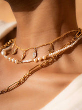 Load image into Gallery viewer, FORMATION | Inda Hamsa Charm Necklace | Gold Plated - LONDØNWORKS