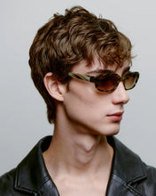 Load image into Gallery viewer, A. KJÆRBEDE | Will | Striped Horn - LONDØNWORKS