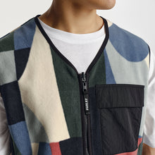 Load image into Gallery viewer, PARLEZ | Amisk Reversible Gilet | Black - LONDØNWORKS