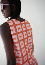 Load image into Gallery viewer, DR BLOOM | Crabs Ana Top | Pink - LONDØNWORKS