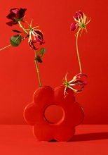 Load image into Gallery viewer, DOIY | Daisy Vase| Red - LONDØNWORKS