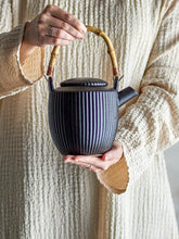 Load image into Gallery viewer, BLOOMINGVILLE | Neri Teapot - LONDØNWORKS