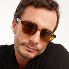 Load image into Gallery viewer, BARNER | Andy | Sunglasses | Glossy Ecru Olive Combi
