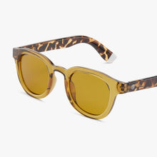 Load image into Gallery viewer, BARNER | Andy | Sunglasses | Glossy Ecru Olive Combi