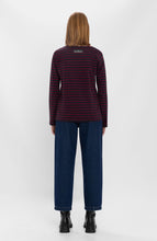 Load image into Gallery viewer, LOREAK MENDIAN | Laida T-Shirt | Dark Blue &amp; Burgundy