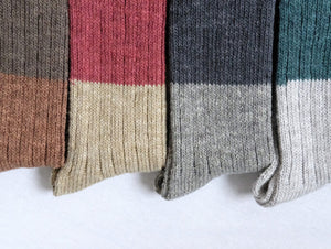 NISHIGUCHI KUTSUSHITA | Wool Cotton Slab Socks | Red - LONDØNWORKS