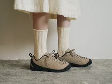 Load image into Gallery viewer, NISHIGUCHI KUTSUSHITA | Wool Cotton Boot Socks | Ivory