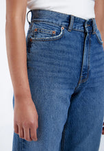 Load image into Gallery viewer, DR DENIM | Echo Jeans | Bay Mid Used