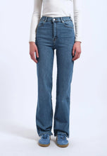 Load image into Gallery viewer, DR DENIM | Moxy Straight Jeans | Cape Sky Worn Hem