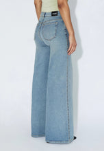 Load image into Gallery viewer, DR DENIM | Zila Jeans | Cape Light Vintage - LONDØNWORKS