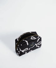 Load image into Gallery viewer, WOUF | Carlota Toiletry Bag | Black