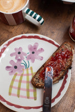 Load image into Gallery viewer, CAROLINE GARDNER | Flowers In Vase/Wine Scallop Border Round Plate