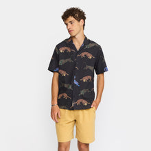 Load image into Gallery viewer, REVOLUTION | 3245 Short Sleeve Cuban Shirt | Black