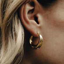 Load image into Gallery viewer, NORDIC MUSE | Crescent Hoop Earrings | Gold