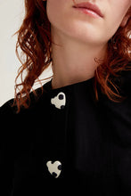Load image into Gallery viewer, COMPANIA FANTASTICA | Heart Buttons Top | Black
