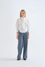 Load image into Gallery viewer, COMPAÑÍA FANTÁSTICA | Heart Button Jeans | Navy Blue