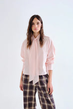 Load image into Gallery viewer, COMPANIA FANTASTICA | Bow Tie Shirt | Pink