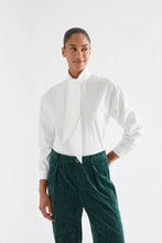 Load image into Gallery viewer, COMPANIA FANTASTICA | Cotton Shirt With Bow | White