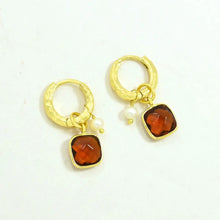 Load image into Gallery viewer, NOYRE BERLIN | Elpis Huggie Earrings | Hessonite and Pearl