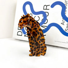 Load image into Gallery viewer, THE DIVA SOAP | Jaguar Hair Claw Clip