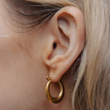 Load image into Gallery viewer, NORDIC MUSE | Gold Oval  Hoop Earrings | Gold
