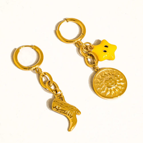 FLANERIE ACCESSORIES | Natsu Mismatch Boots & Star Earrings - LONDØNWORKS