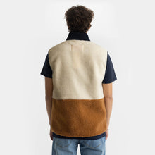 Load image into Gallery viewer, REVOLUTION | 7716 Blocked Fleece Vest | Brown