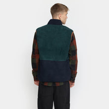 Load image into Gallery viewer, REVOLUTION | 7716 Blocked Fleece Vest | Green