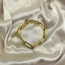 Load image into Gallery viewer, WHITE LEAF | Long Links Bracelet | Gold