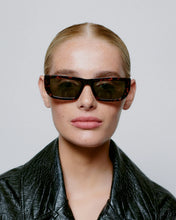Load image into Gallery viewer, A. KJÆRBEDE | Fame | Demi Tortoise
