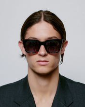 Load image into Gallery viewer, A. KJÆRBEDE | Nancy | Black Demi Tortoise - LONDØNWORKS