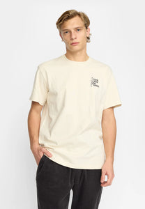 REVOLUTION | 1428 MUM Application T-Shirt | Off-White