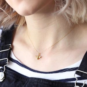 LISA ANGEL | Delicate Bumblebee Pendant Necklace | Gold - LONDØNWORKS