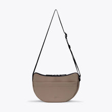 Load image into Gallery viewer, UCON ACROBATICS | Alva Medium Bag | Lotus Infinity Series | Dark Sand