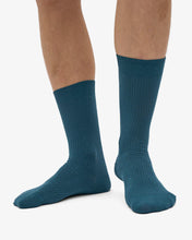 Load image into Gallery viewer, COLORFUL STANDARD | Men Classic Organic Sock | Ocean Green - LONDØNWORKS