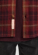 Load image into Gallery viewer, REVOLUTION | 3284 Casual Shirt | Red