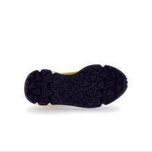 Load image into Gallery viewer, FLOWER MOUNTAIN | Yamano 3 Sneakers Suede/Nylon | Grey Cipria Light Pink