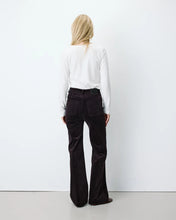 Load image into Gallery viewer, GRACE &amp; MILA | Alban Straight Corduroy Pant | Aubergine