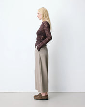 Load image into Gallery viewer, GRACE &amp; MILA | Avoine Boat Neck Lace Top | Chocolate