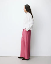 Load image into Gallery viewer, GRACE &amp; MILA | Abigail Broderie Anglaise Blouse | Ivory