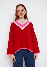 Load image into Gallery viewer, DR BLOOM | Hug Sweater | Red