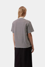 Load image into Gallery viewer, CARHARTT WIP | W' S/S Ezra T-Shirt | Cozy Purple &amp; Wax