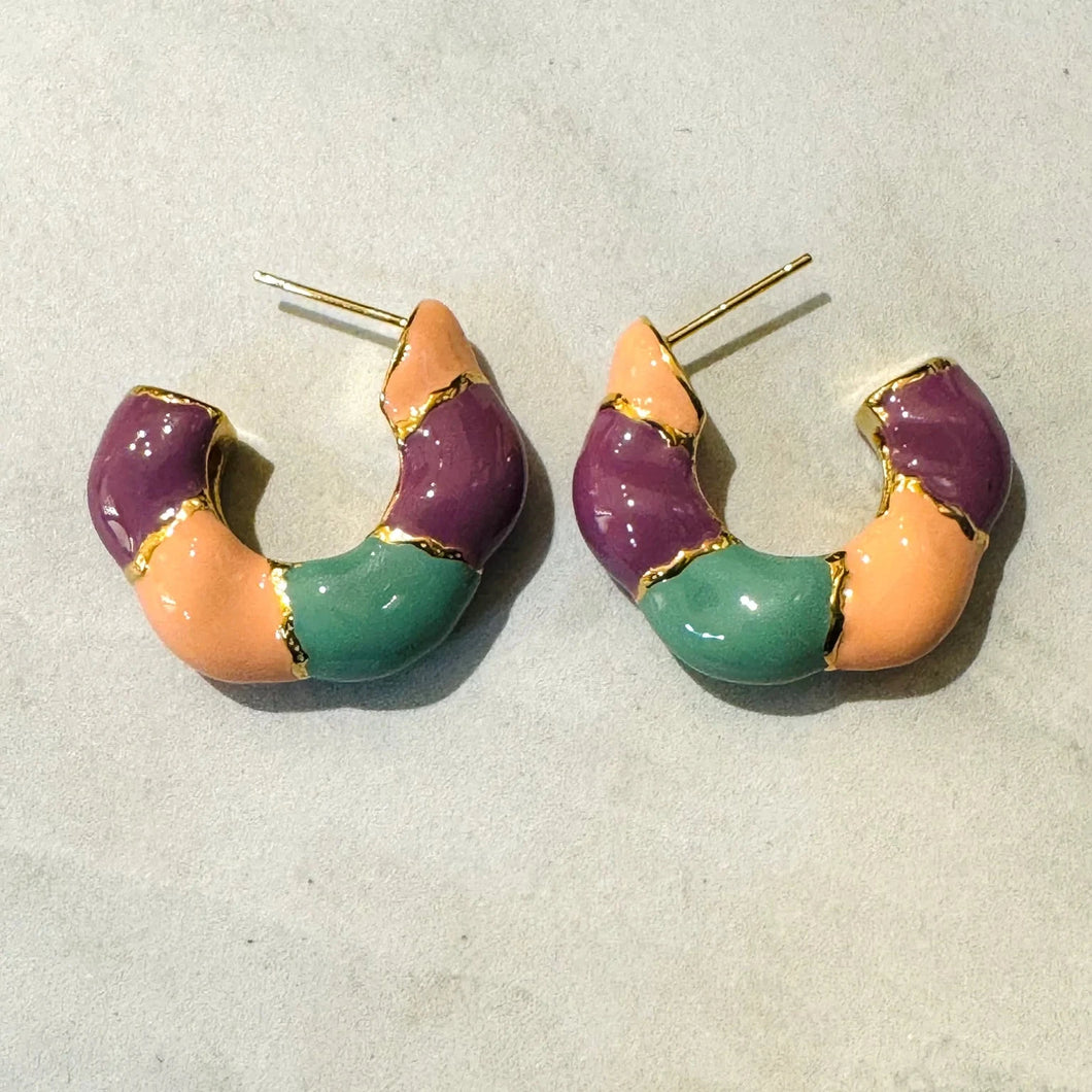 CASSETTE BARCELONA | Marcel Enamel Earrings | Gold & Pink - LONDØNWORKS