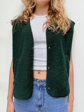 Load image into Gallery viewer, ØST LONDON | Kirsten Sleeveless Fleece Jacket | Green