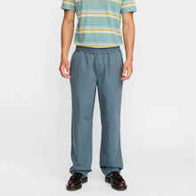Load image into Gallery viewer, REVOLUTION | 5890 Linen Trousers  | Dust Blue