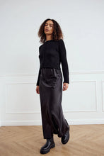 Load image into Gallery viewer, NOELLA | Lya Knit Cardigan | Black - LONDØNWORKS
