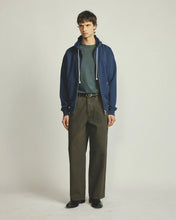 Load image into Gallery viewer, LARRIET | Wale Jeans| Mud Wash