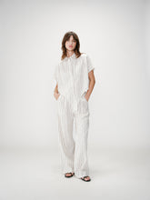 Load image into Gallery viewer, GRACE &amp; MILA | Wendee Shirt | Sand