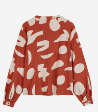 Load image into Gallery viewer, BOBO CHOSES | Summer Landscape Print Collarless Blouse | Burgundy Red - LONDØNWORKS